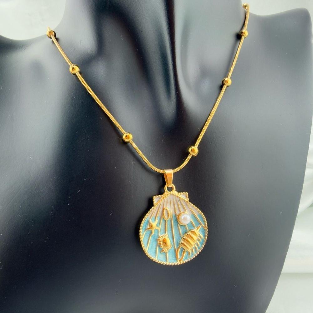 Gold and Blue Shell Pendant Necklace - Picture 1 of 9